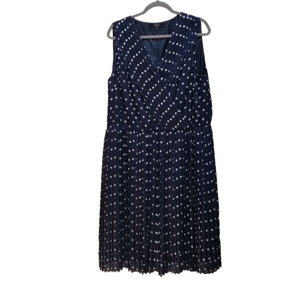 Alex Marie NWOT Navy Blue White POLKA DOT DRESS Sleeveless PLEATED Sz 1X $129 - Picture 4 of 12